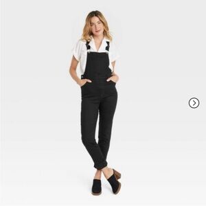 Levi’s Black skinny jean Overalls
